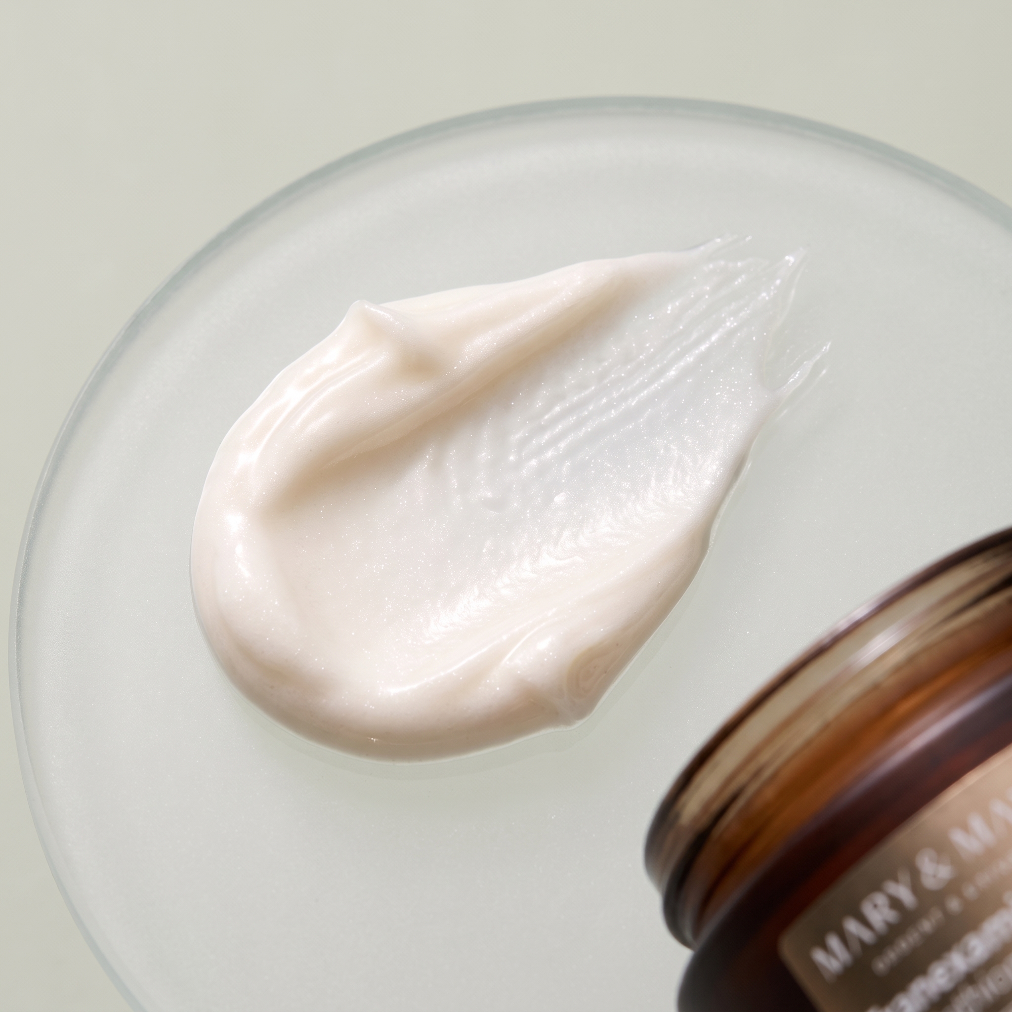 Cream texture swirl