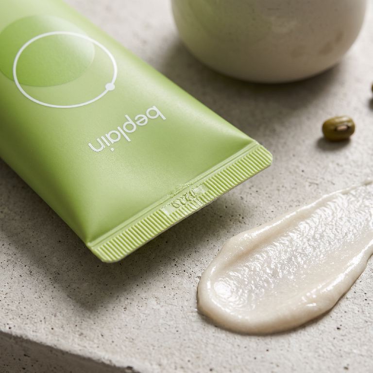 beplain Mung Bean pH-Balanced Cleansing Foam 160ml — Korea pre-order photo 2