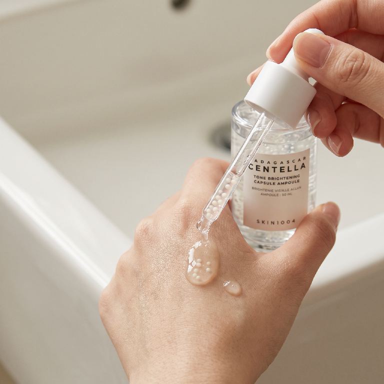 SKIN1004 Madagascar Centella Tone Brightening Capsule Ampoule 50 ml — Korea pre-order photo 3